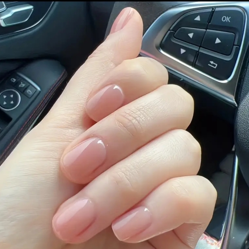 24 Pieces Fake press on nails